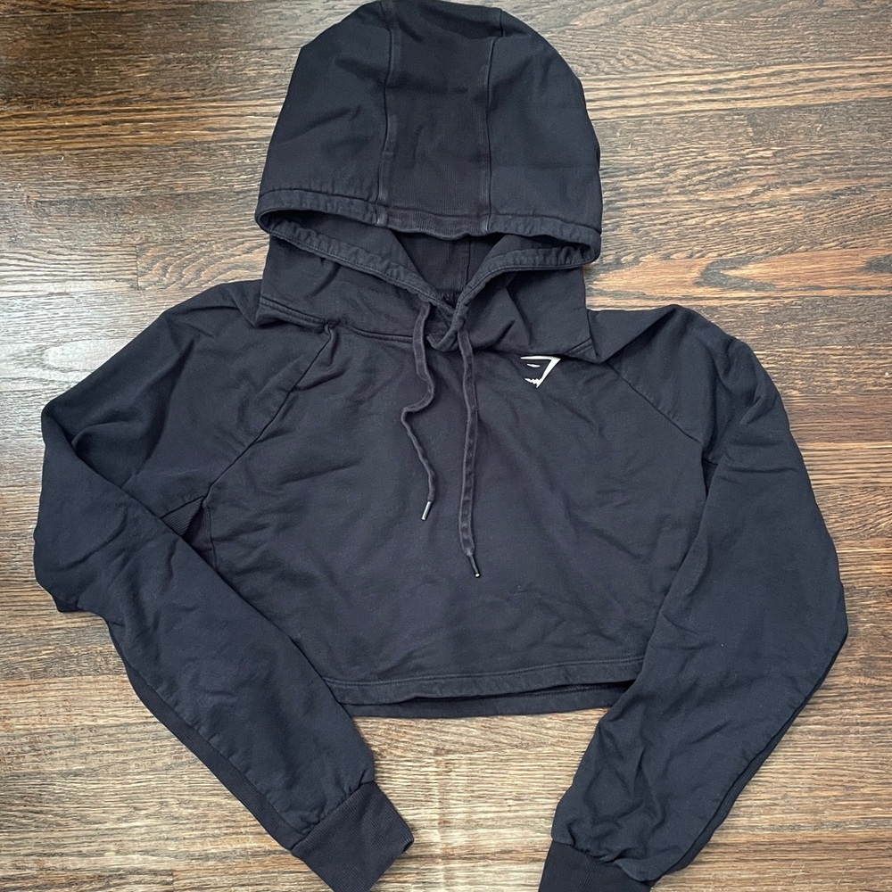 Gymshark training cropped hoodie black